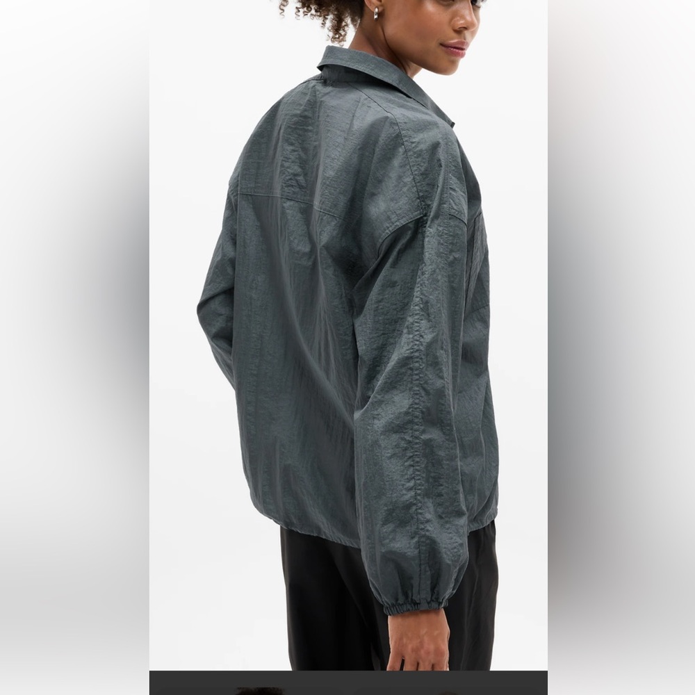 Athleta Lunar Sheen Shirt on Black Size XL Retail $129 - Picture 2 of 4